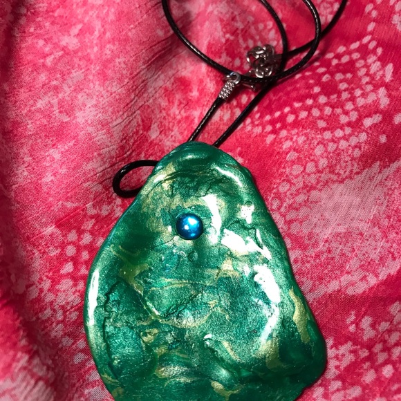 Seashell Handmade Necklace - Picture 11 of 16